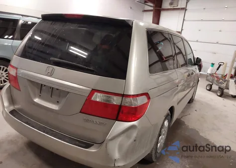 2005 Honda Odyssey Lx z USA, uszkodzony, nr VIN 5FNRL38235B073216